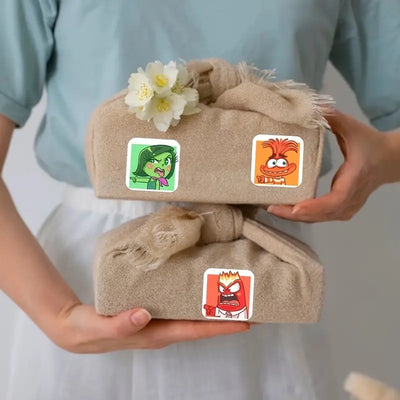 Inside Out sticker roll - 500 pcs